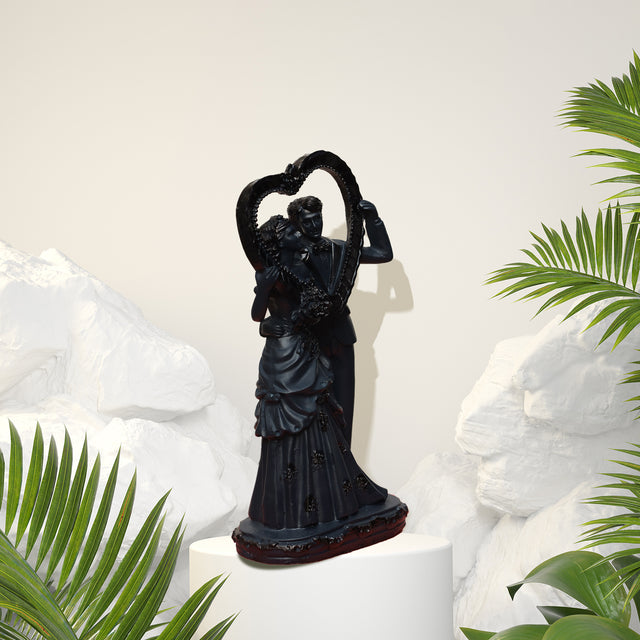 Romantic Wedding Couple Figurine